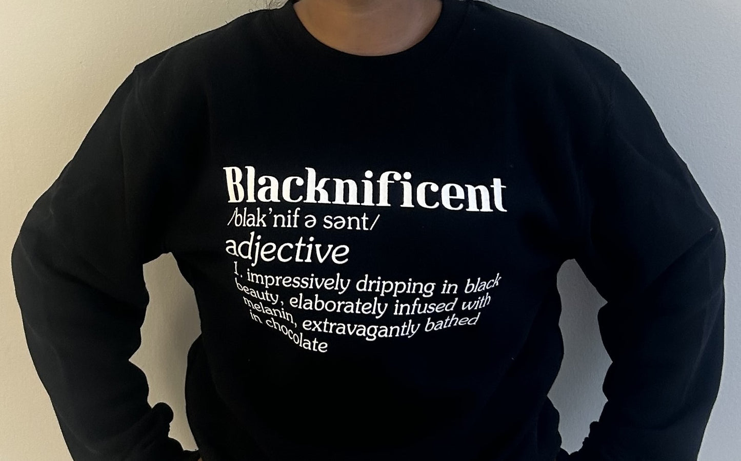 SUDADERA GRÁFICA NIFICENT NEGRA UNISEX